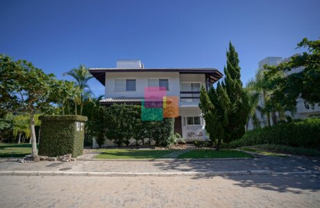 Casa em Condomínio em Balneário Camboriú, Praia do Estaleiro - Condomínio Vivendas do Atlântico