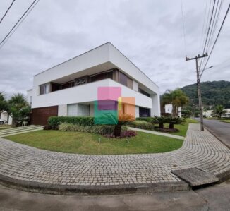 Casa em condomínio fechado em Joinville, Pirabeiraba - Royal Garden