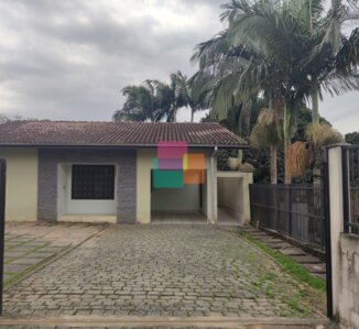 Casa em Joinville, Floresta