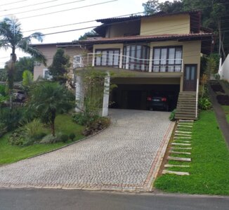 Casa em Joinville, Saguaçu - Condomínio dos Lagos